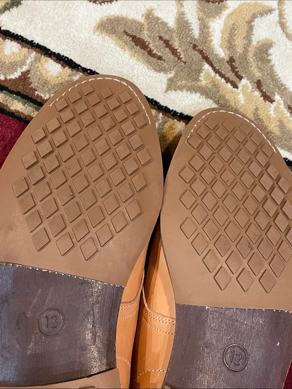 Men's Tan Leather Chukka Boots — Casual Lace-Up Style